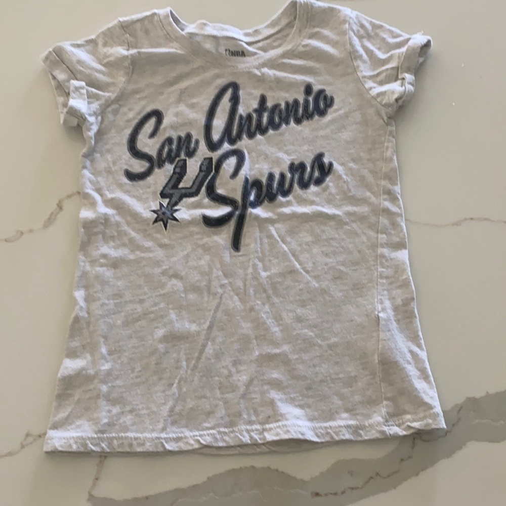 - San Antonio Spurs Tee